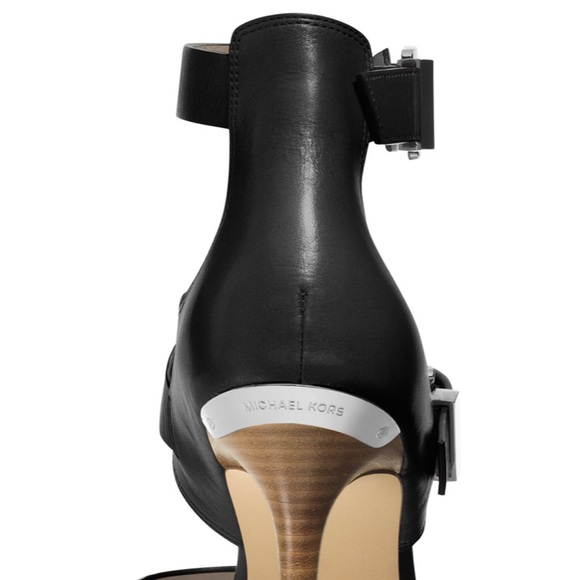 MICHAEL KORS ADRIANA HEELS🛍 - Picture 2 of 5